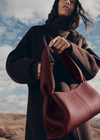 Numéro Neuf East West - Textured Black Cherry